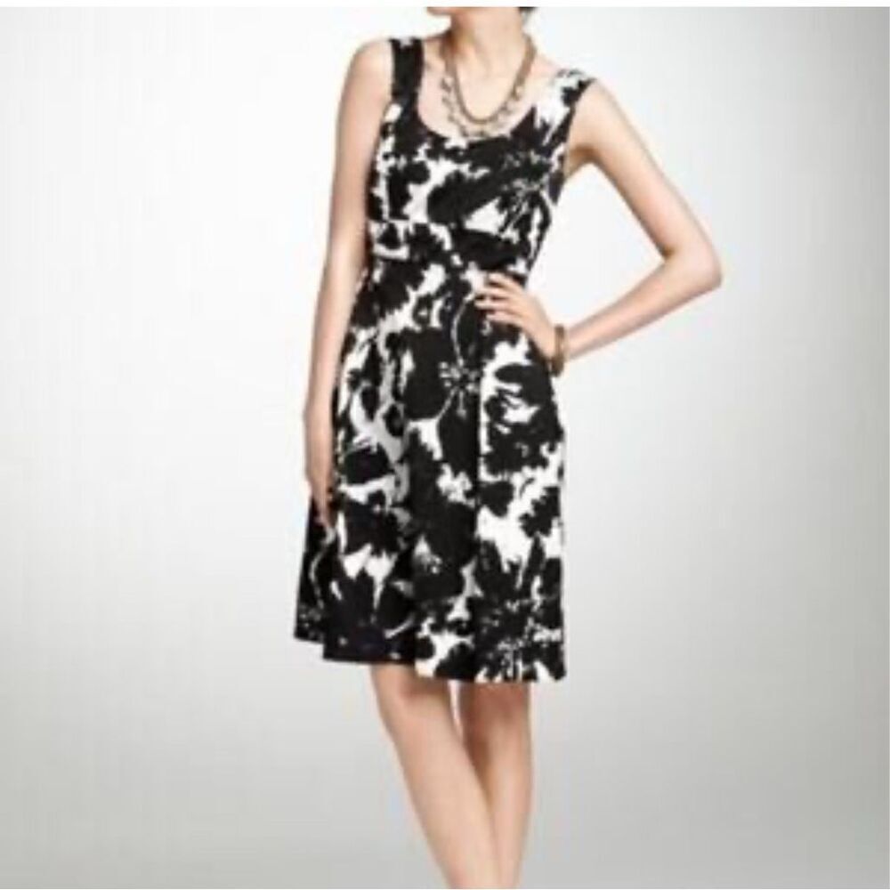 Ann Taylor Dress Midi Floral Cotton Blend Pockets Pleated Zip